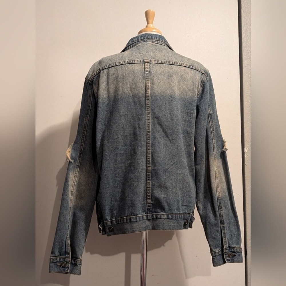 Distressed Jean‎ Jacket - Picture 2 of 4